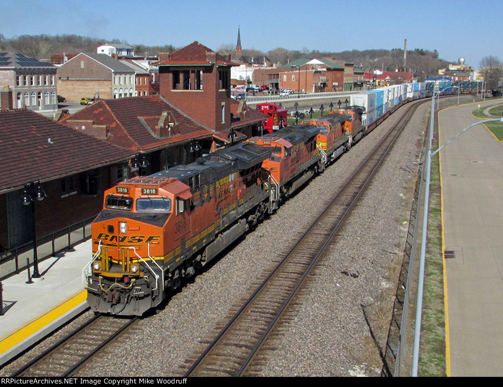 BNSF 3818